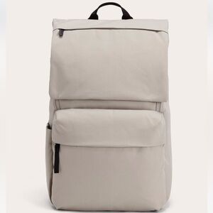 Everlane THE RENEW TRANSIT BACKPACK